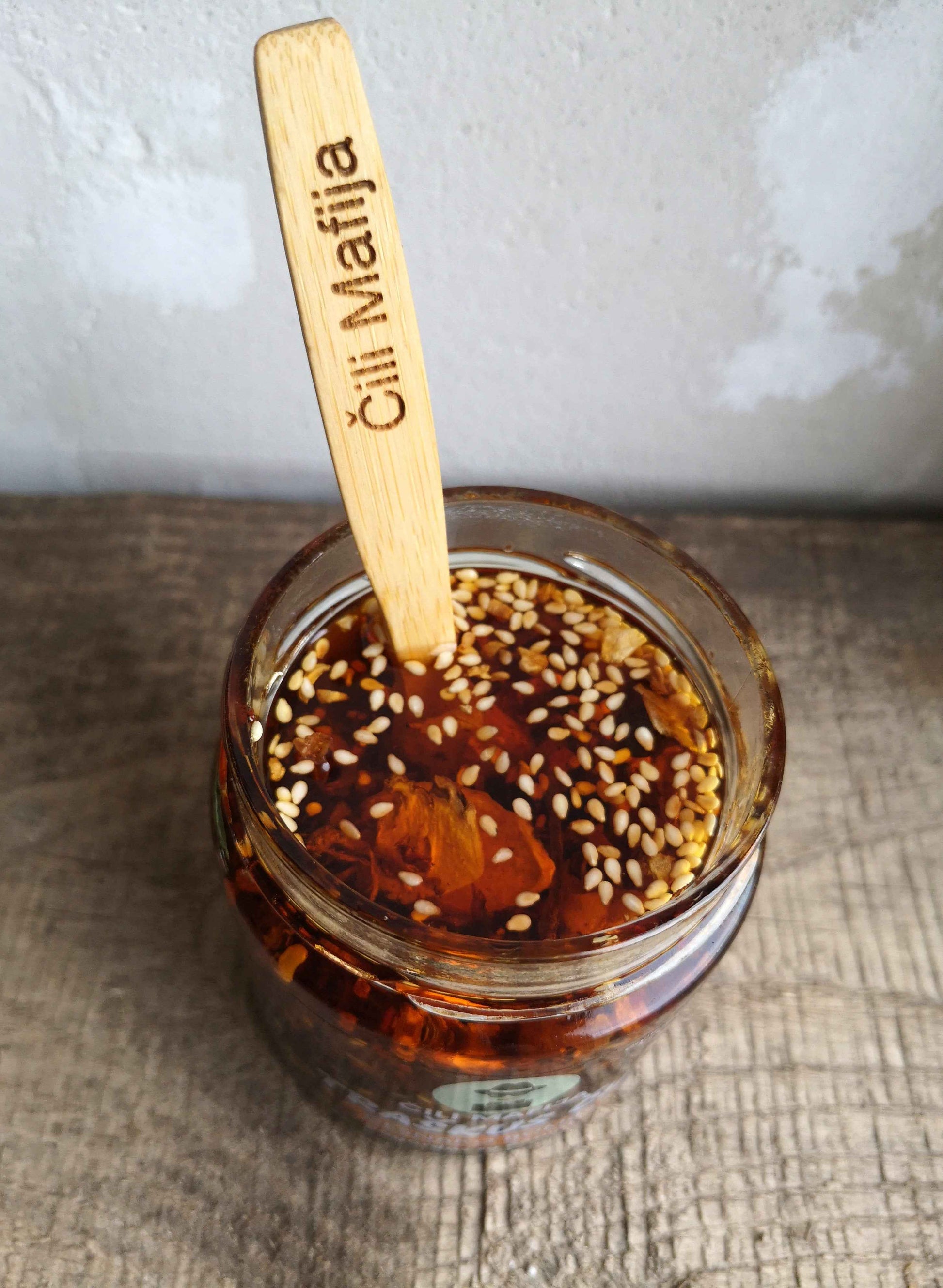 Bambukinis šaukštelis – skirtas traškiam čili aliejui